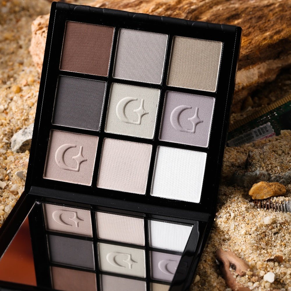 DE'LANCI Doomsday Wasteland 9 Colors Eyeshadow Palette