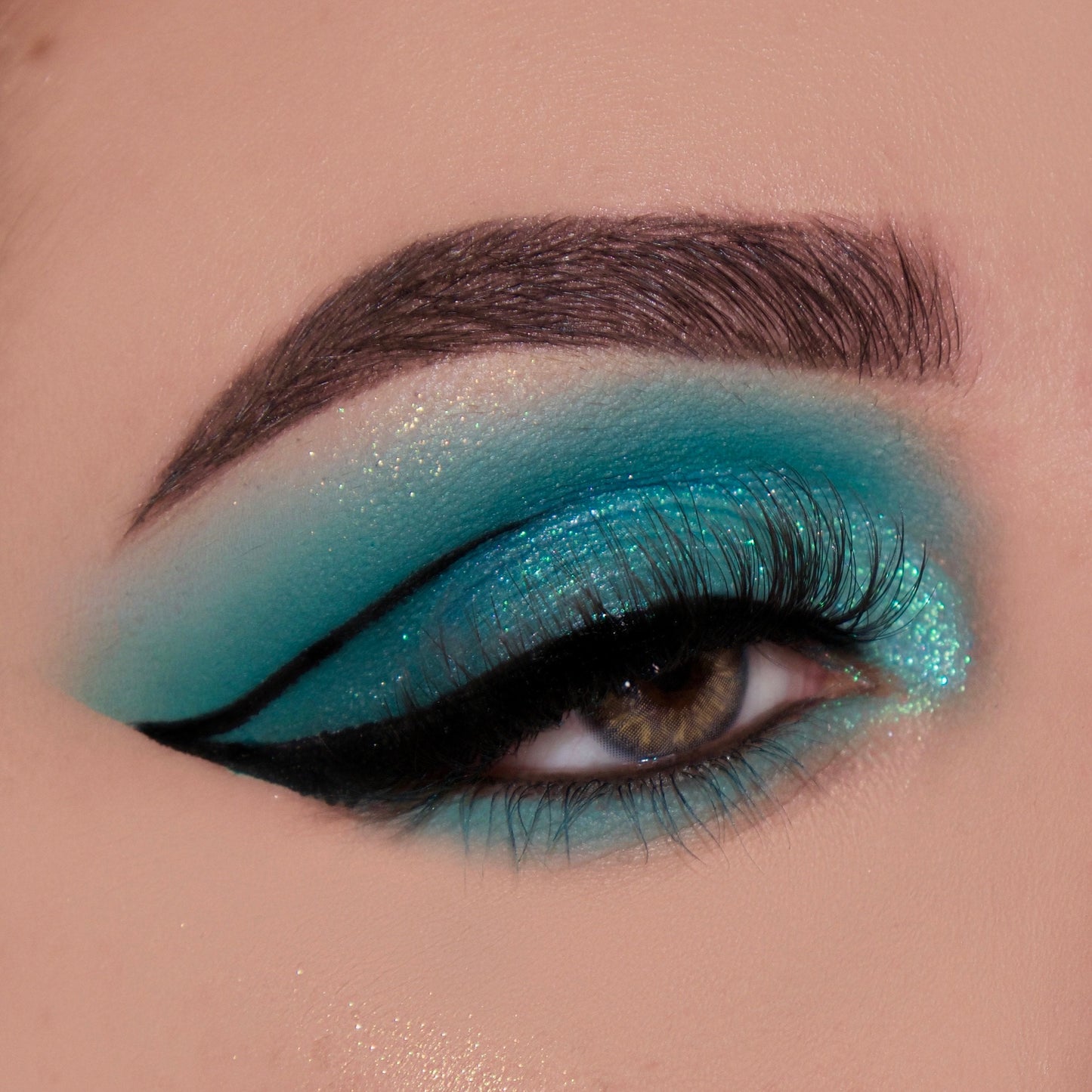 DE’LANCI 9 Colors Dolphin Teal Eyeshadow Palette-DE'LANCI