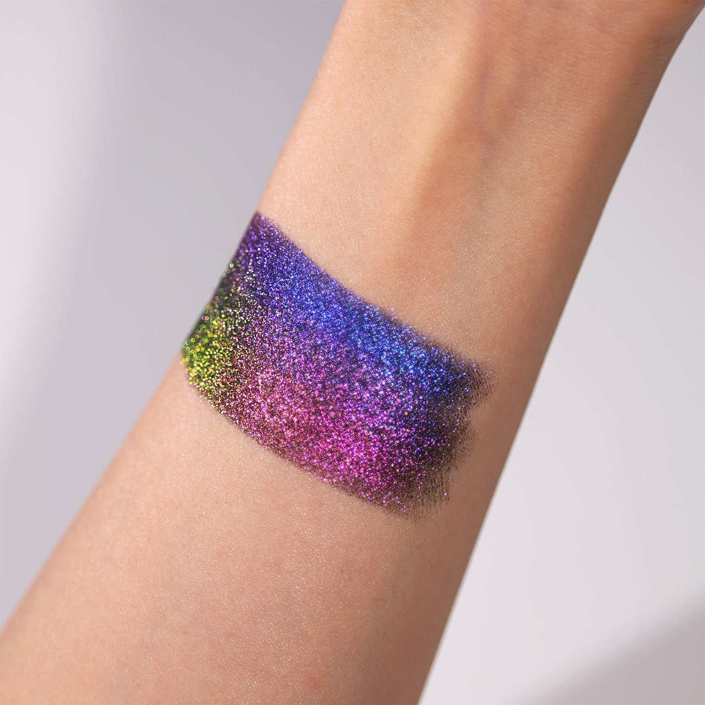 Diamond Prism Multichrome Chameleon Eyeshadow