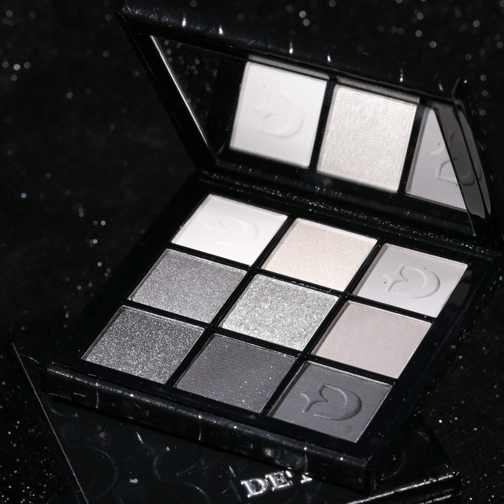 DE'LANCI Dark Night Galaxy 9 Colors Eyeshadow Palette