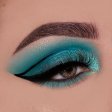 Load image into Gallery viewer, DE’LANCI 9 Colors Dolphin Teal Eyeshadow Palette-DE&#39;LANCI
